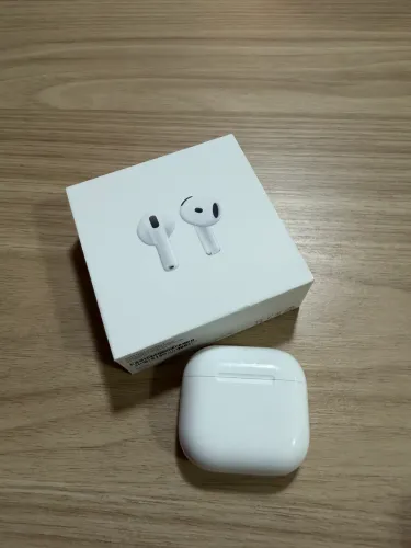 AirPods 4
