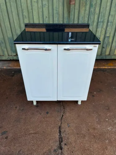 Vendo balcão de cozinha Itatiaia semi novo