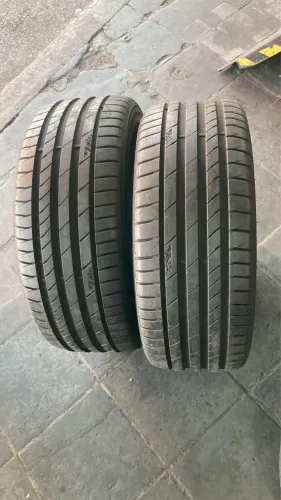 Kit Pneus Kumho 235/45/18 e 245/45/18