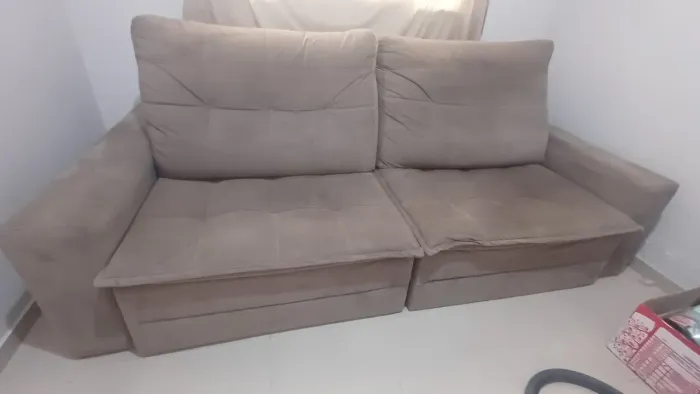 Sofa Retrátil - sem rasgos. Estrutura robusta