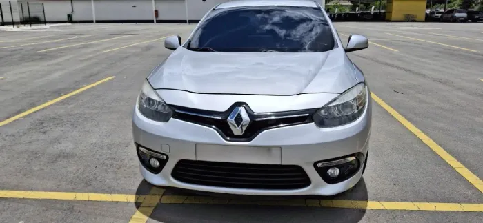 Renault Fluence Sed. Dynamique 2.0 16V Flex Aut. 2015