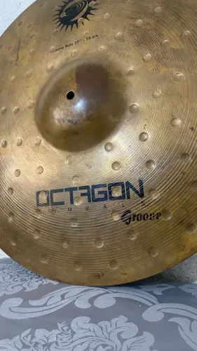 Octagon Groove 22" Heavy Ride ( ÚNICO)