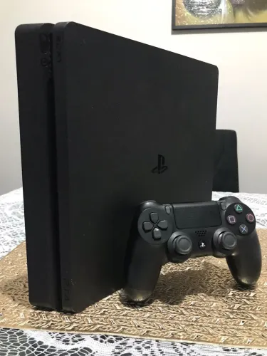 PlayStation 4 slim