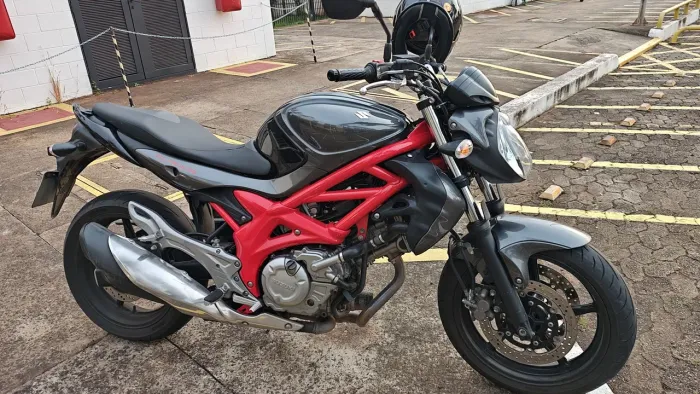 Suzuki Gladius