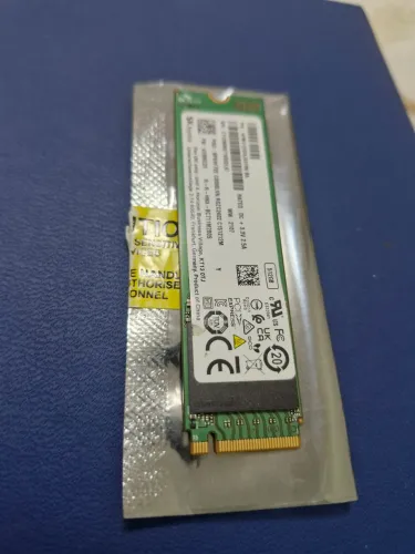SSD 521GB - NVMe (PCI Express)