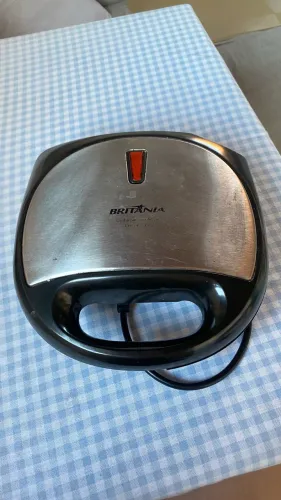 Cadence Grill e sanduicheira usado