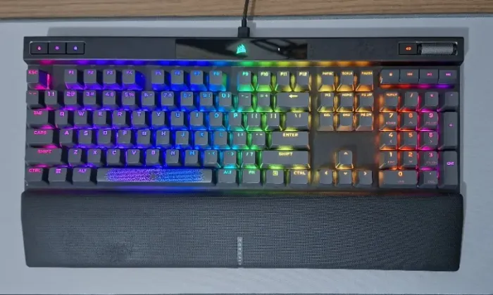 Teclado Corsair K70 MAX RGB Magnético