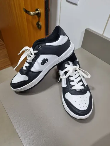 Vendo tênis feminino