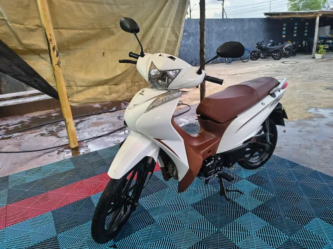 Vendo shineray/50Q para pegar e rodar.