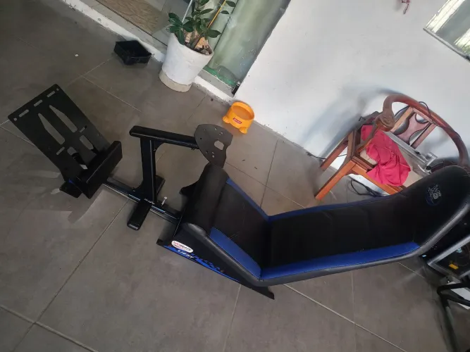 Vendo cock Pit em ótimo estado de conservação 