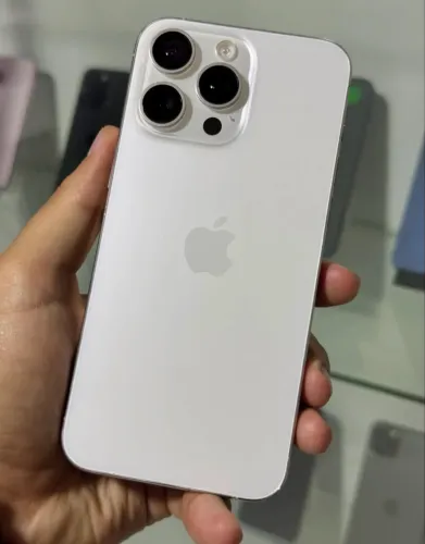 iPhone 15 pro Max branco 256gb
