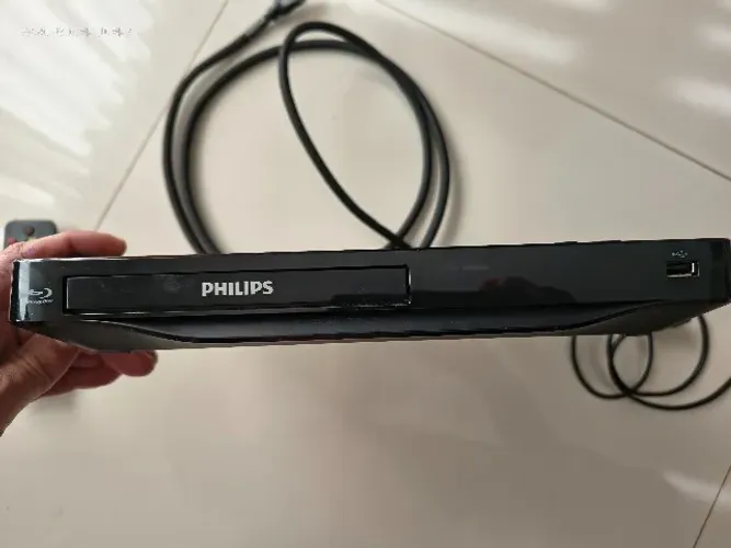 Aparelho Blue-Ray Philips com controle