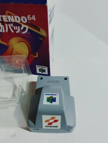 Rumble Pak original na caixa Nintendo 64 