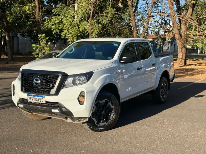 Nissan Frontier S CD 4X4 2.3 TB Diesel Mec. 2023
