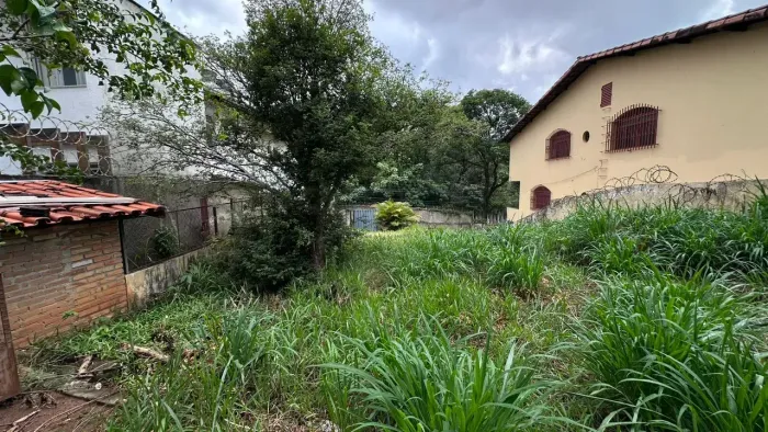 Imóvel para venda tem 360 metros quadrados em Santa Branca - Belo Horizonte - MG