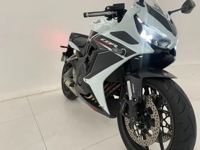 HONDA CBR 650R ABS 2024 (BAIXA KM)