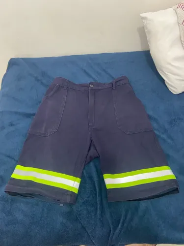 Short refletivo
