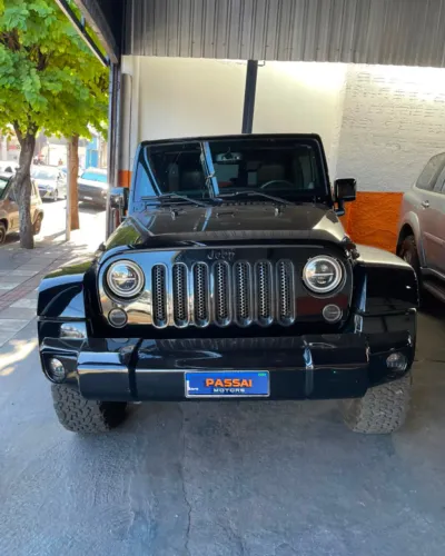 Jeep Wrangler Unlimited Sport 3.6 V6 284cv 4P 2014