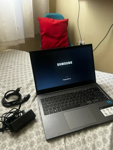 Notebook Samsung Book I5 8gb 256gb Ssd 15,6"' W11 Cor Cinza