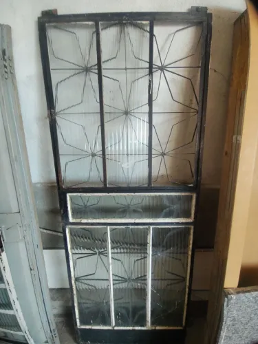 Porta de ferro ventilação ENTREGO