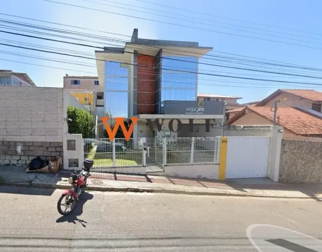 Casa à venda com 3 suítes no bairro Estreito.