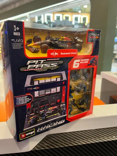 MINIATURA PITSTOP REDBULL