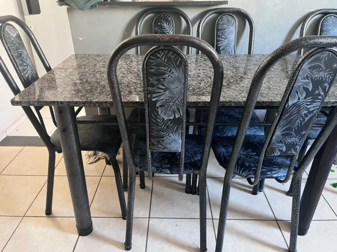 Mesa granito 6 cadeiras 
