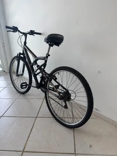 Bicicleta em ótimo estado 