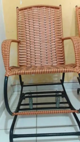 Vendo cadeira de balanço nova