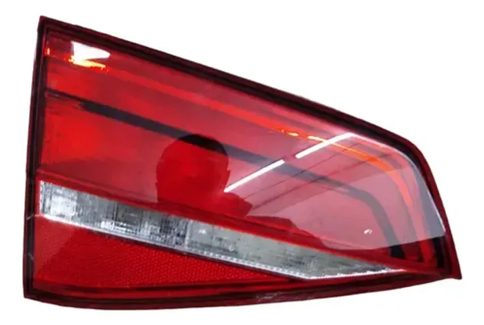 Lanterna Esquerda Tampa Traseira Volkswagen Jetta 2015 2016 Esquerdo/motorista Vermelho