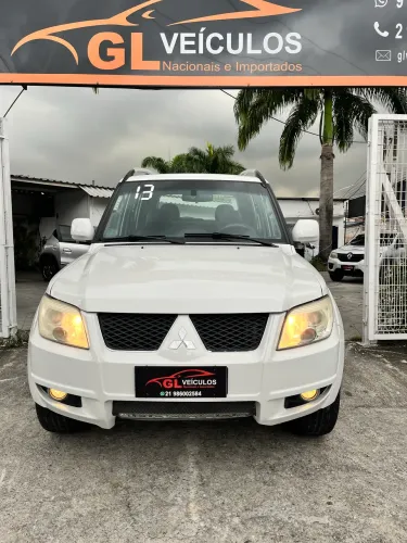 Mitsubishi Pajero TR4 2.0 Flex 16V 4X2 Mec. 2013