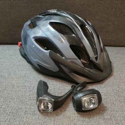 Capacete Ciclismo + LEDS para bike + Óculos Wilson