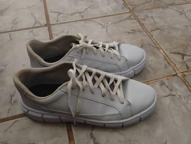 sapatenis branco n41