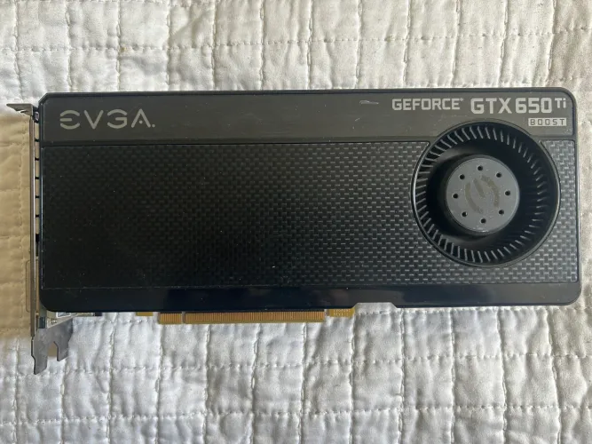 Placa de vídeo GTX 650 TI com defeito