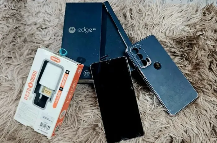 Motorola Edge 20 - 128GB | 8GB RAM