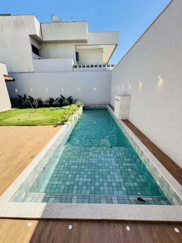 Casa, 4 quartos, 4 suítes, 223 m², 4 vagas no Jardim Atlântico em Goiânia