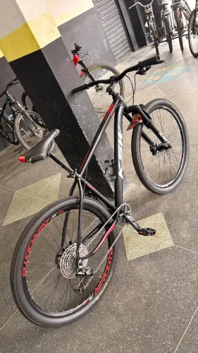 Bicicleta KSW aro 29, tamanho 19