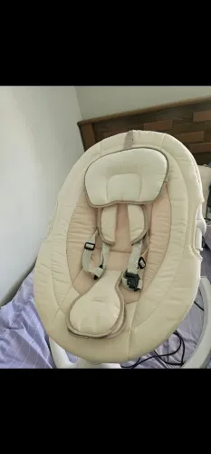 Vendo Cadeira de descanso para bebê