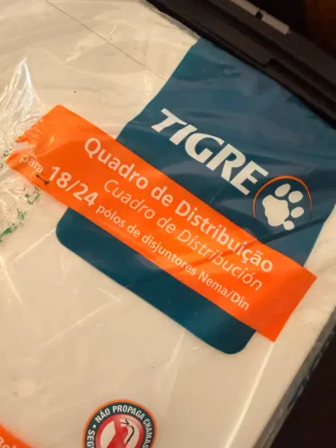 Quadro Distribuição 18/24 Disjuntores sem Barramento - TIGRE