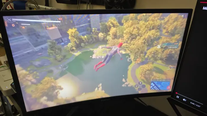 Monitor Samsung 24 pol. Tela curva