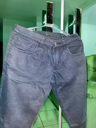 Calça jeans preta