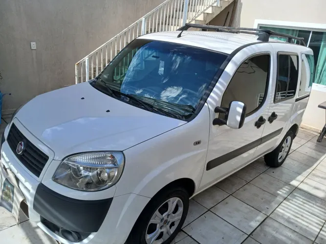 Fiat Doblo Essence 1.8 Flex 16V 5P 2015