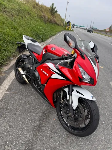 Honda CBR 1.000 RR 2012 FIREBLADE / BAIXO KMS.