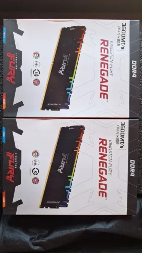Memoria Ram Kingston Fury Renegade DDR4 3600MHz CL16 16gb (2x8GB)
