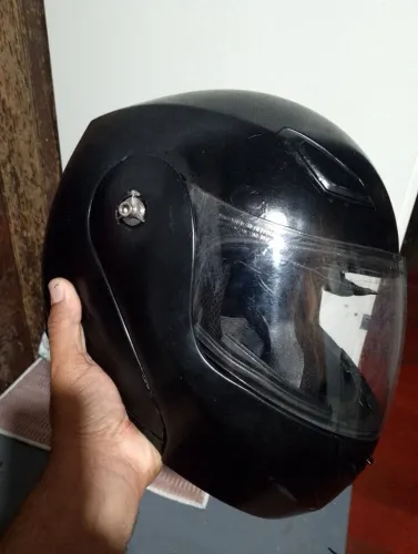 Capacete articulado 