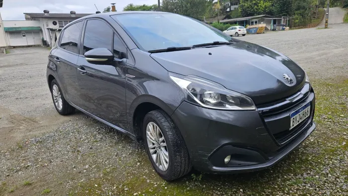 Peugeot 208 Active 1.2 Flex 12V 5P Mec. 2020