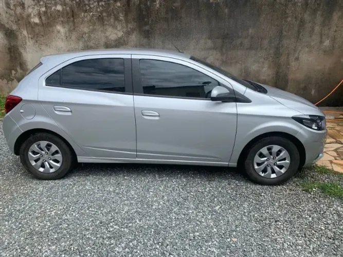 Chevrolet Onix Hatch LT 1.0 8V Flex Mec. 4P 2019