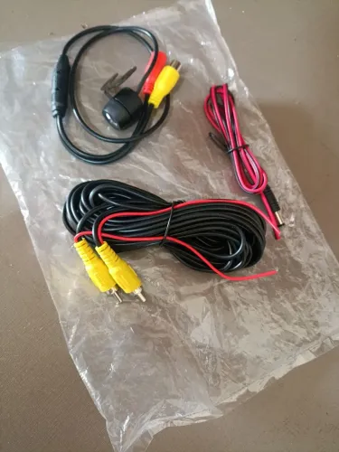 Câmera de ré automotiva 