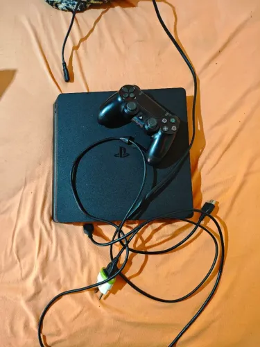 PlayStation 4 (Mídia Digital) - Rodando Perfeitamente