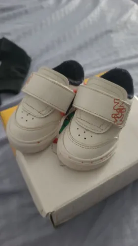 Tenis klin bebê